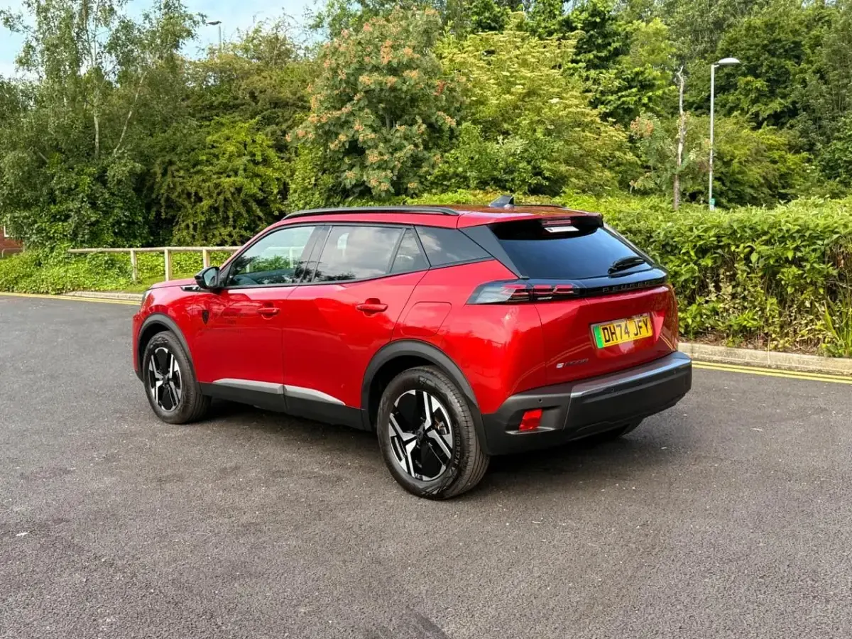 Used Peugeot e-2008 Allure 98 kW (134 HP) 2025 Red SUV