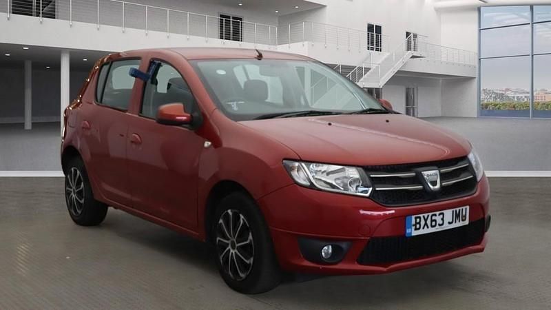 Used Dacia Sandero Lauréate 2013 Red Hatchback