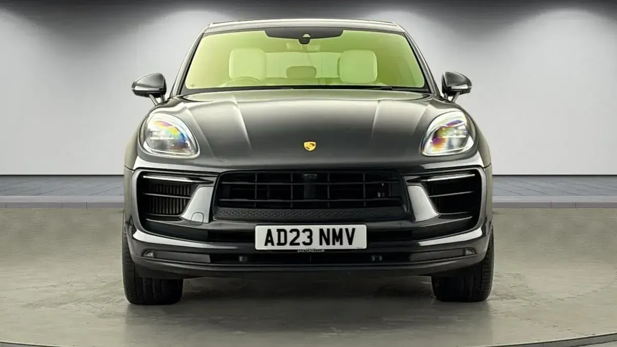 Used Porsche Macan 380 HP (279 kW) 2023 Volcano grey SUV