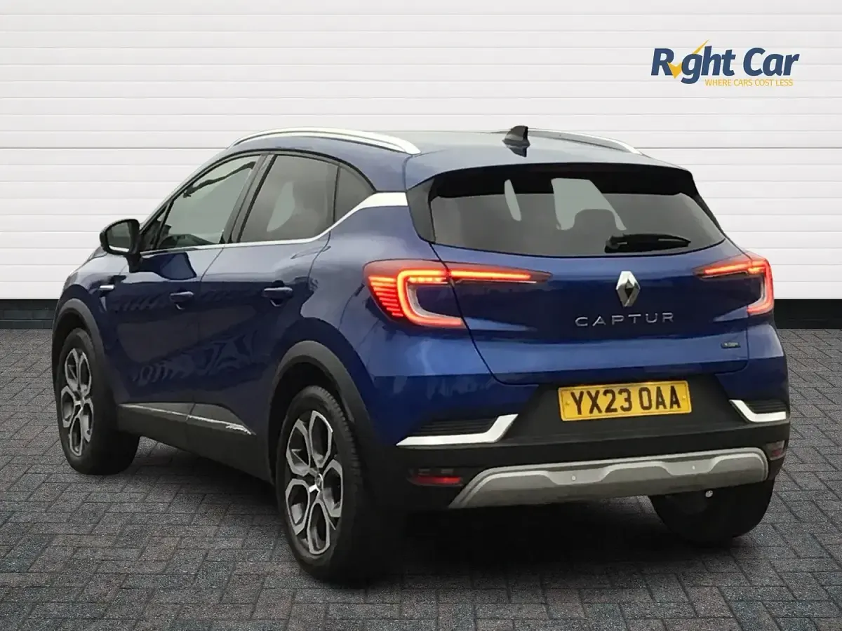 Used Renault Captur Techno 143 HP (105 kW) 2023 Iron blue SUV