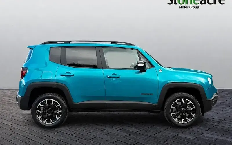 Used Jeep Renegade Trailhawk 241 HP (177 kW) 2023 Blue SUV
