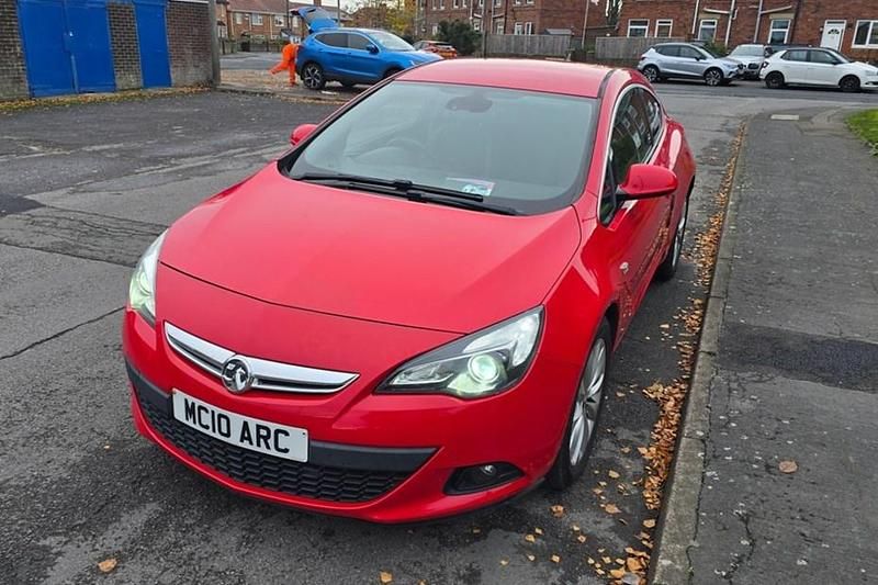 Used 2015 Vauxhall Astra GTC SRi Coupe | £3,795 (Super price) - Image 1/1