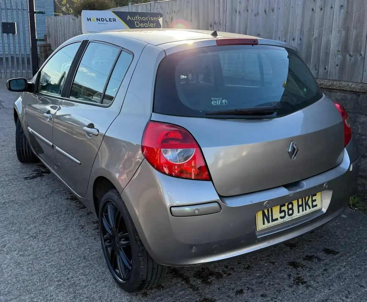 Second-hand Renault Clio II Initiale 2009 Bej Hatchback