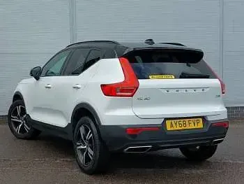 Usado Volvo XC40 R-Design 150 HP (110 kW) 2018 Branco SUV