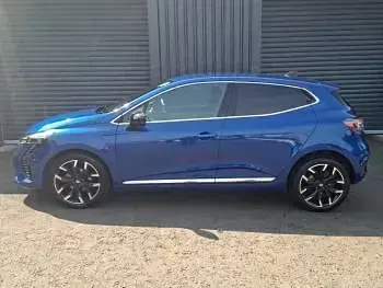 Used Renault Clio Techno 90 HP (66 kW) 2025 Blue Hatchback