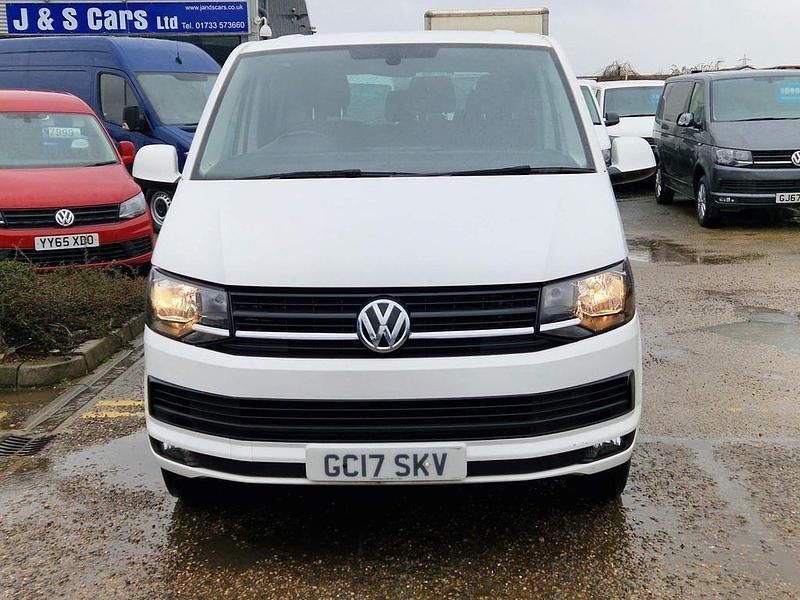 Used VW T6 Highline 148 HP (108 kW) 2017 White Van