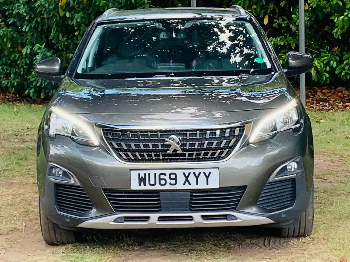 Used Peugeot 3008 Allure 130 HP (95 kW) 2019 Grey SUV