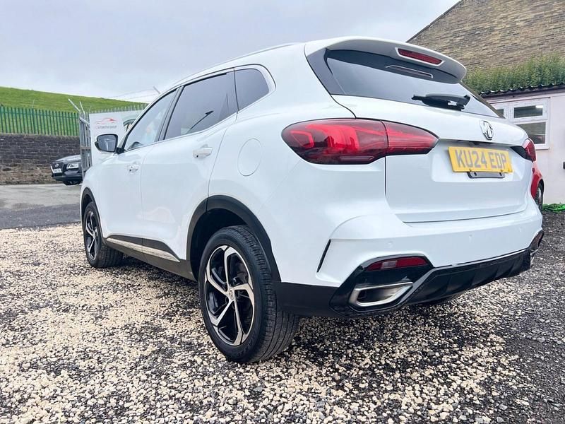 Used MG HS Trophy 2024 White SUV