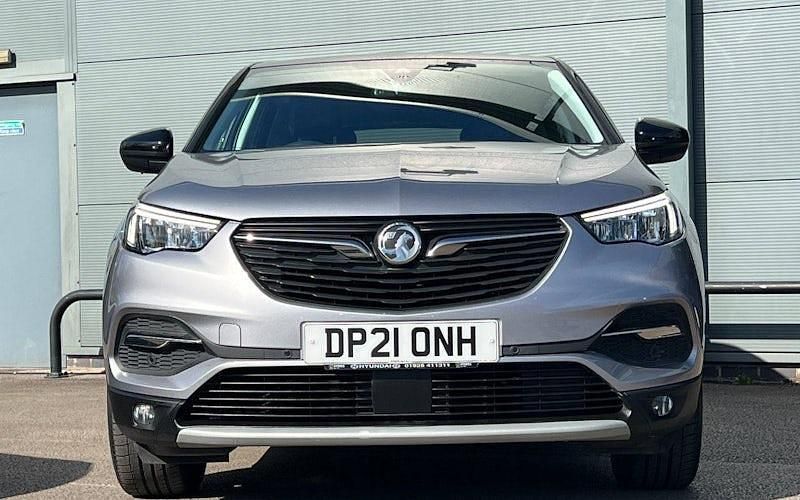 Used Vauxhall Grandland X SRi 131 HP (96 kW) 2021 SUV