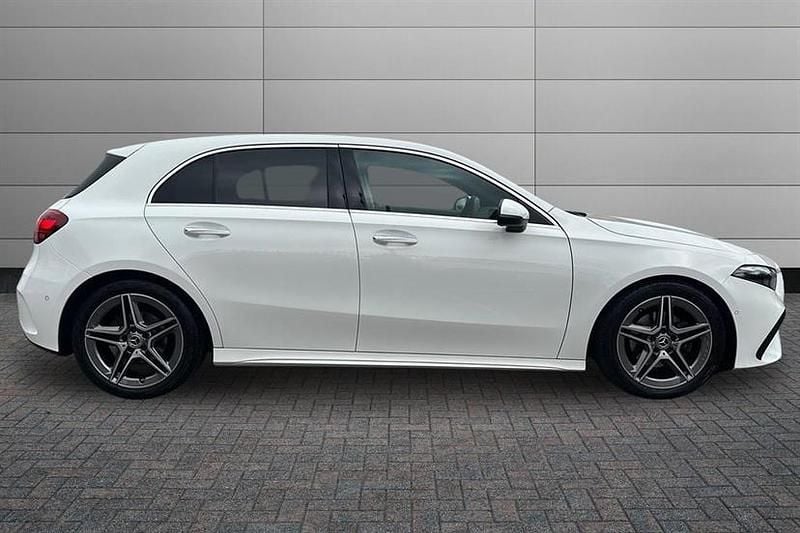Used Mercedes A180 Executive 136 HP (100 kW) 2024 White Hatchback