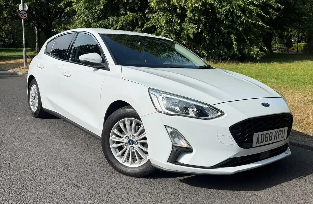 Used Ford Focus Titanium 2019 White Hatchback