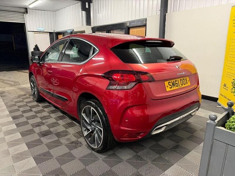 Usado Citroën DS4 160 CV (117 kW) 2012 Rojo Utilitario