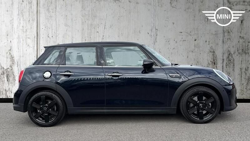 Used Mini Cooper S Classic 176 HP (129 kW) 2023 Black Hatchback