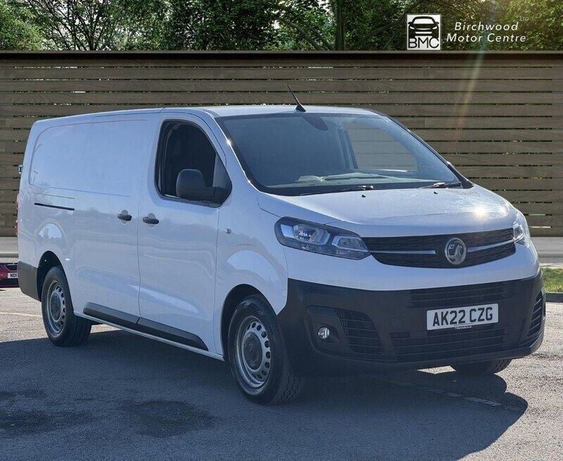 White Used 2022 Vauxhall Vivaro S Van | £10,995 (Super price) - Image 1/4