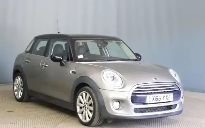 Used Mini Cooper Hatch 136 HP (100 kW) 2017 Hatchback