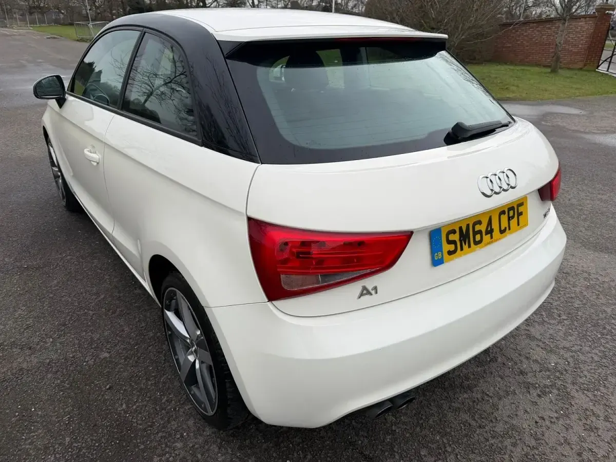 Used Audi A1 Sport 122 HP (89 kW) 2014 White Hatchback