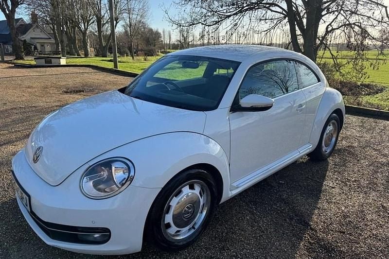 White Used 2012 VW Beetle Design Hatchback | £4,491 (Fair price) - Image 1/1