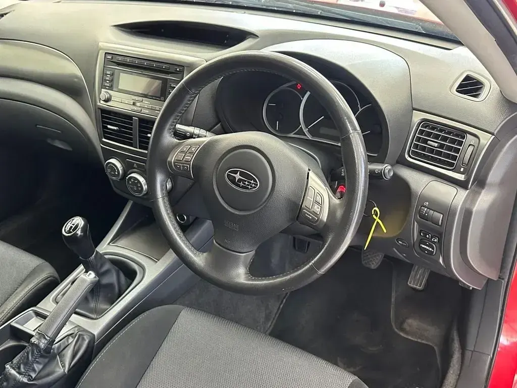 Begagnad Subaru Impreza 2010 Röd Halvkombi
