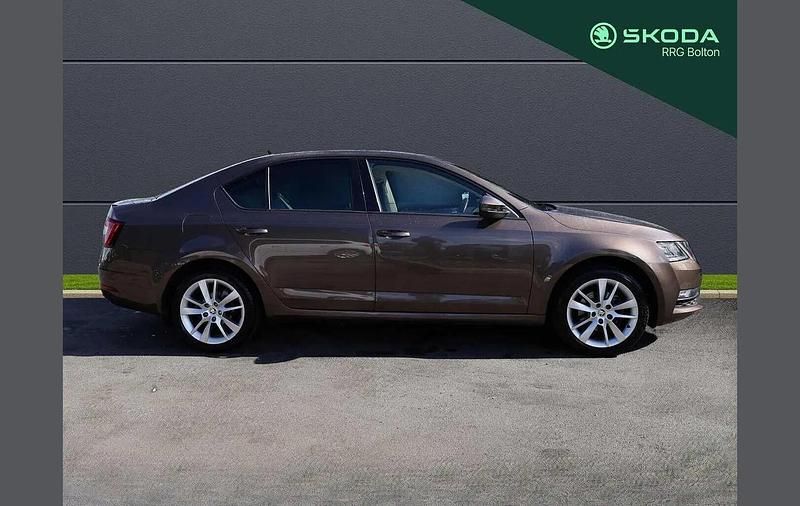 Used Skoda Octavia SE L 150 HP (110 kW) 2018 Maple brown metallic Hatchback