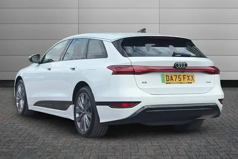 New Audi A6 e-tron Sport 314 kW (428 HP) 2025 White Estate