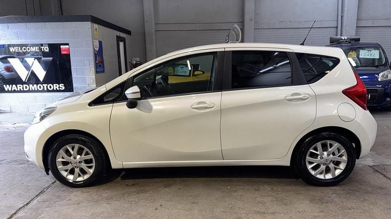 Used Nissan Note Acenta Premium 90 HP (66 kW) 2014 White Hatchback