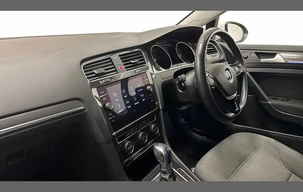 Used VW e-Golf 97 kW (132 HP) 2019 White Hatchback