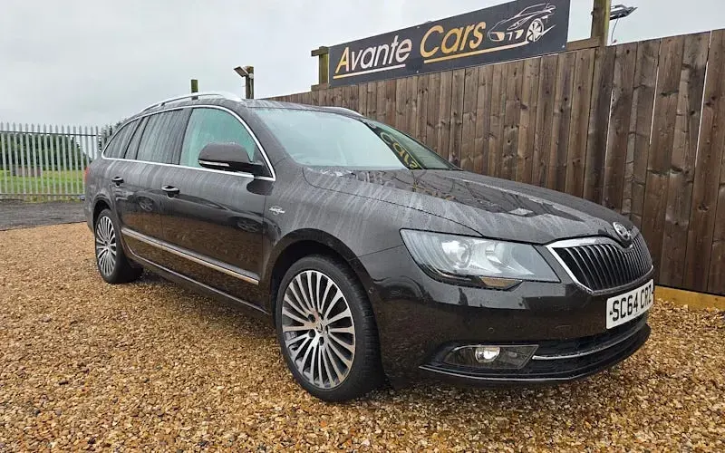 Used Skoda Superb LAURIN & KLEMENT 140 HP (102 kW) 2014 Estate
