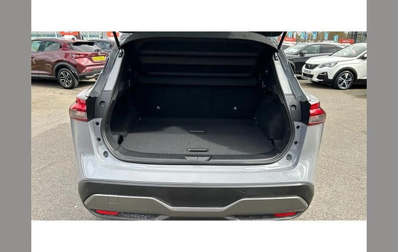 Used Nissan Qashqai N-Connecta 140 HP (102 kW) 2022 Grey SUV