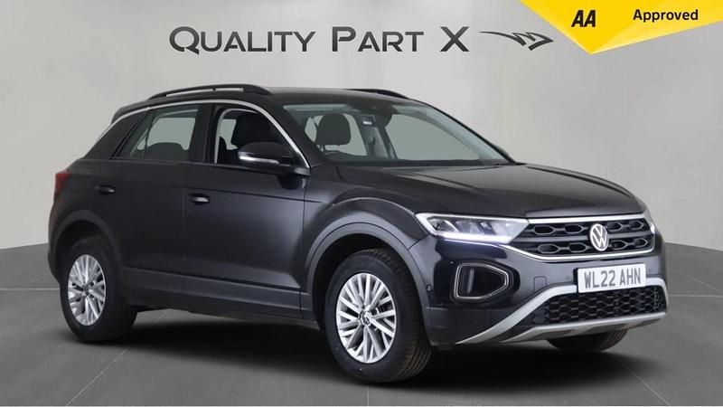 Black Used 2022 VW T-Roc Life SUV | £13,879 (Fair price) - Image 1/4