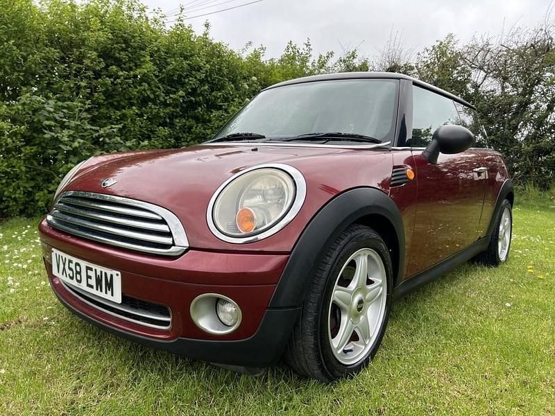 Used Mini Cooper Hatch 2008 Red Hatchback