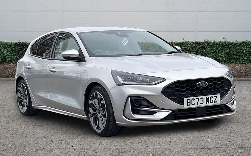 Used Ford Focus ST-Line X 125 HP (91 kW) 2024 Silver Hatchback