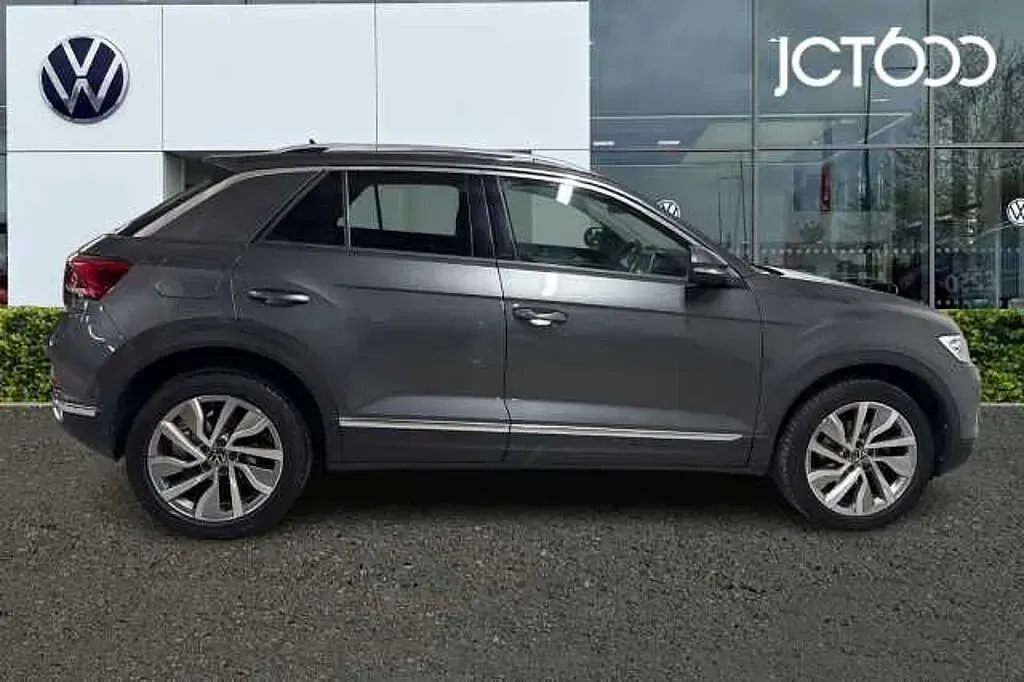 Used VW T-Roc Style 150 HP (110 kW) 2023 Grey SUV