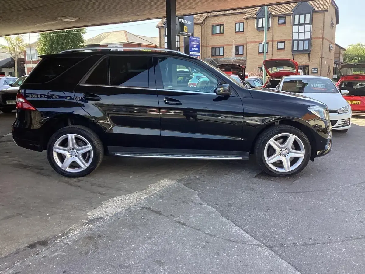 Used Mercedes ML250 AMG line 2015 Black SUV