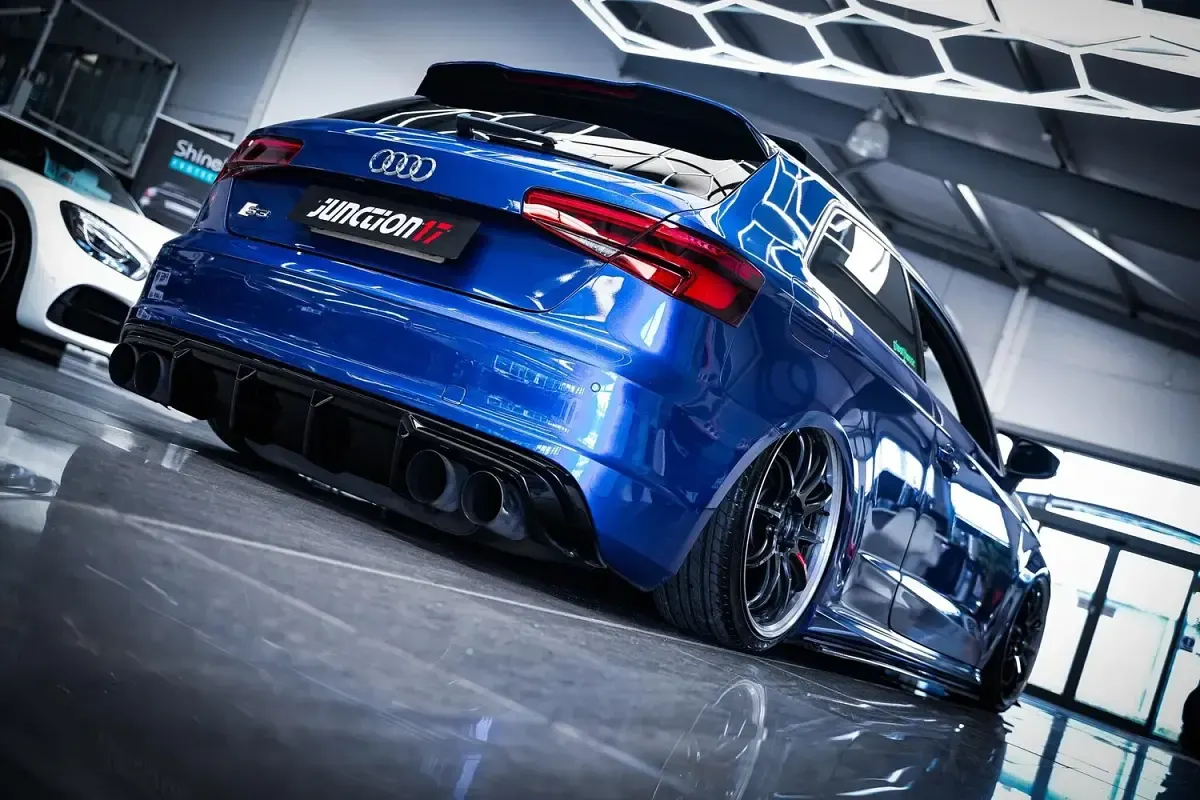 Used Audi A3 Business 300 HP (220 kW) 2015 Blue Hatchback
