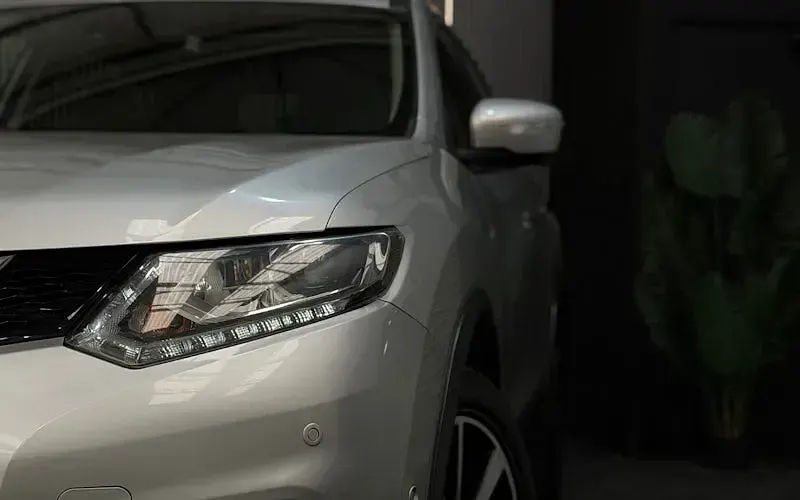 Used Nissan X-Trail Tekna 131 HP (96 kW) 2015 Silver SUV