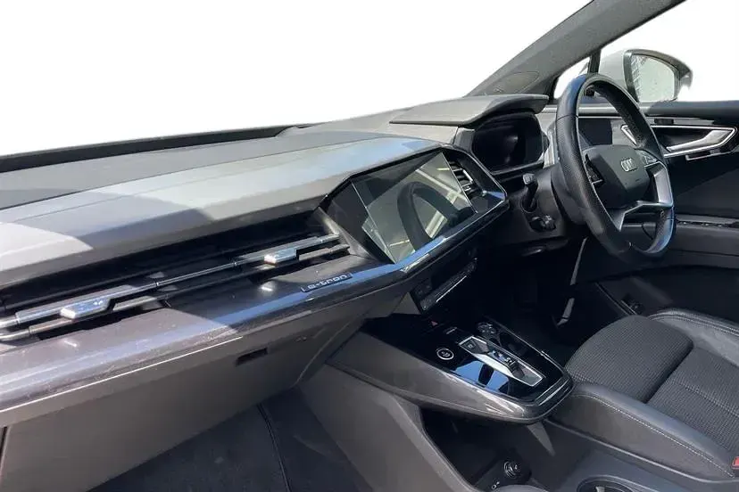 Used Audi Q4 e-tron S-Line 150 kW (204 HP) 2022 Grey SUV