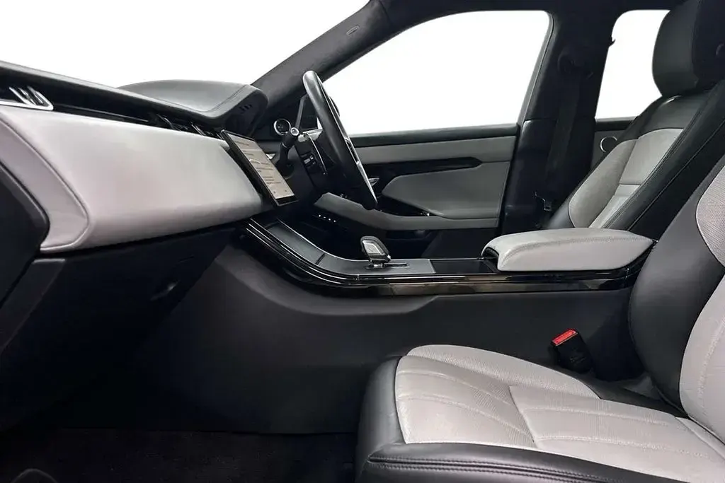 Used Land Rover Range Rover evoque Autobiography 309 HP (227 kW) 2024 Grey SUV