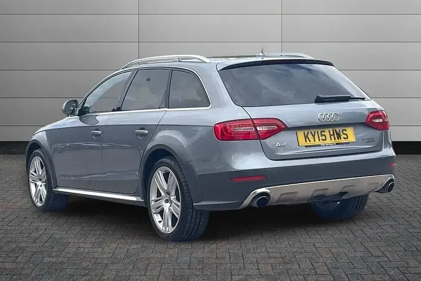 Used Audi A4 Allroad Sport 222 HP (163 kW) 2015 Grey Estate