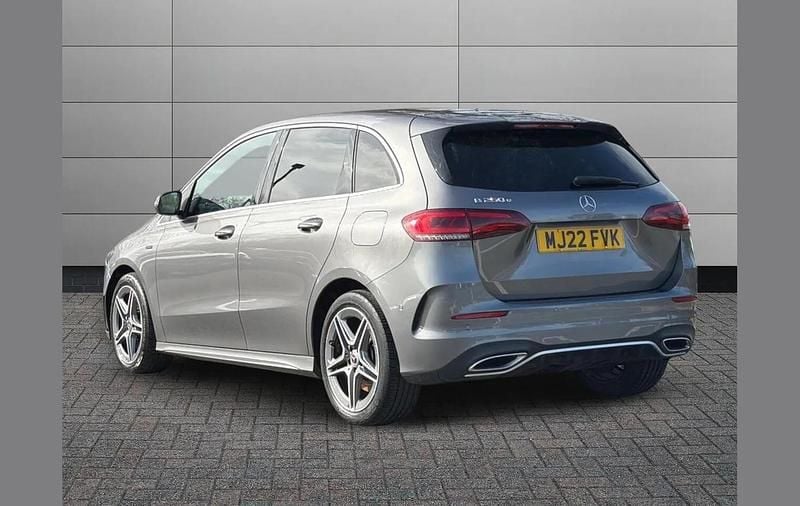 Used Mercedes B250e Executive 214 HP (157 kW) 2022 Grey MPV