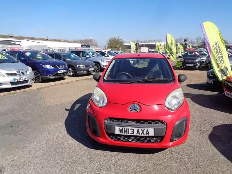 Used Citroën C1 68 HP (50 kW) 2013 Red Hatchback