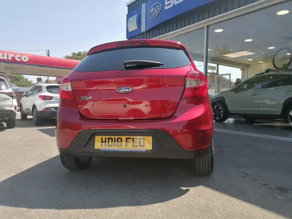 Used Ford Ka Plus Zetec 85 HP (62 kW) 2018 Red Hatchback