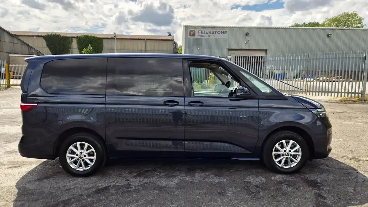 Used VW Multivan Life 150 HP (110 kW) 2025 Blue MPV