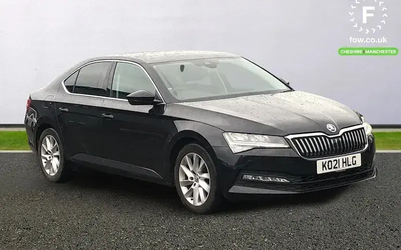 Usado Skoda Superb SE Technology 150 CV (110 kW) 2023 Utilitario