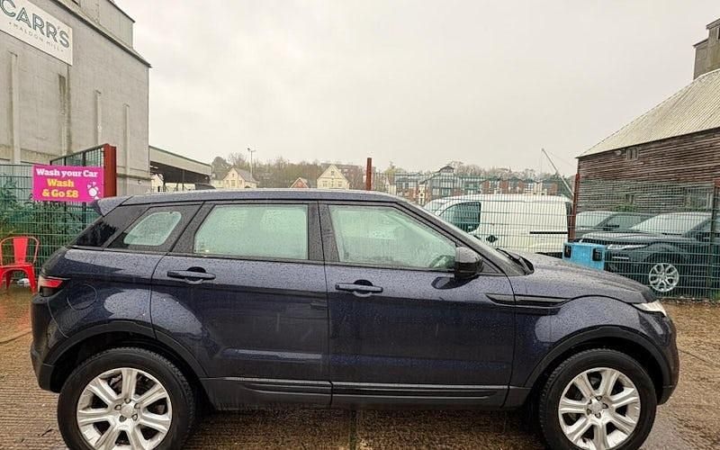 Used Land Rover Range Rover evoque SE 240 HP (176 kW) 2017 Hatchback