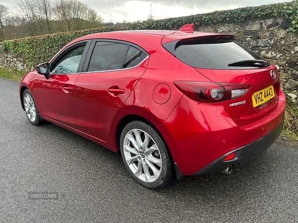 Used Mazda 3 Inclusive 165 HP (121 kW) 2014 Red Hatchback
