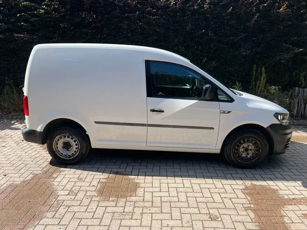 Used VW Caddy Startline 102 HP (75 kW) 2018 White MPV