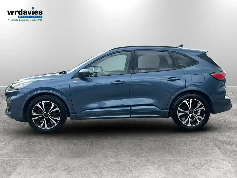 Used Ford Kuga ST-Line X 190 HP (139 kW) 2023 Blue SUV