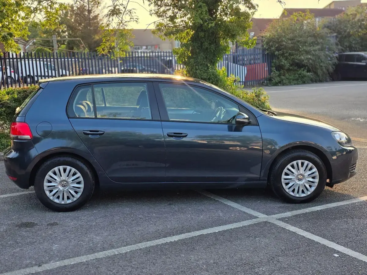 Used VW Golf VI S 85 HP (62 kW) 2011 Blue Hatchback