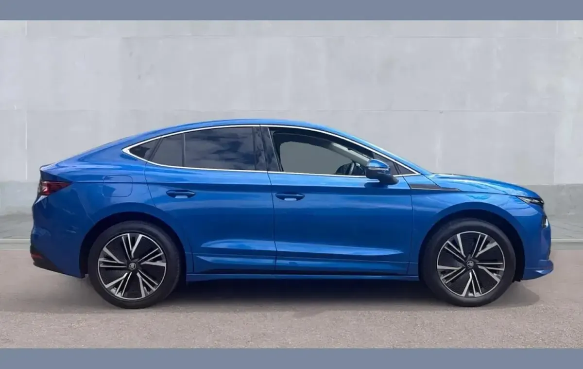 New Skoda Enyaq iV 210 kW (286 HP) 2026 Race blue SUV