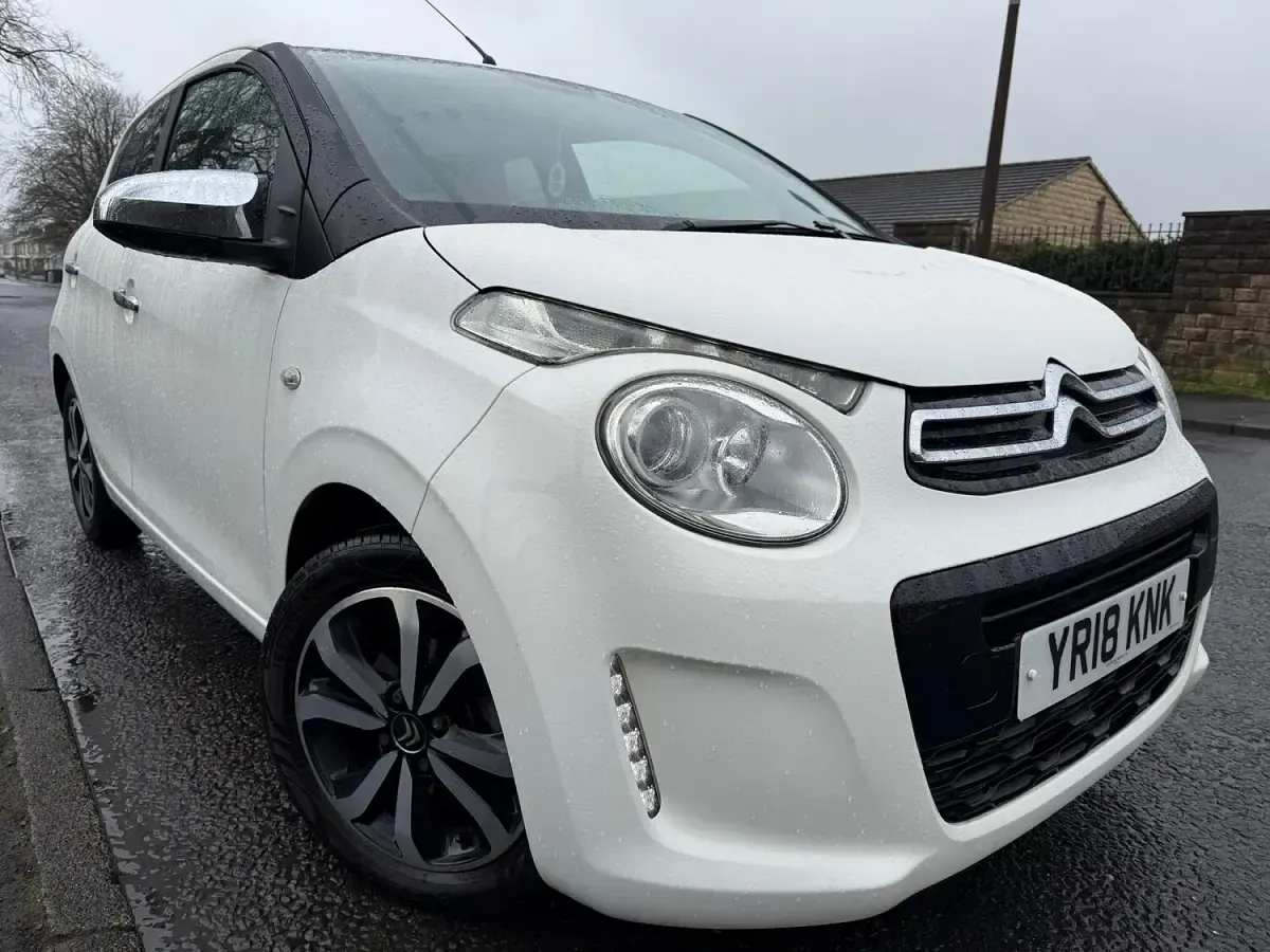 Used Citroën C1 Flair 82 HP (60 kW) 2018 White Hatchback